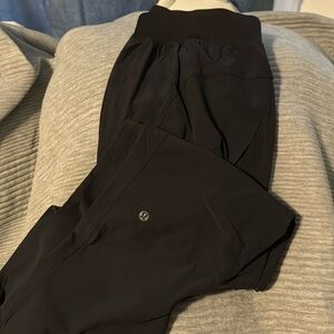 Lululemon Jogger Black, Size M, non-cuffed